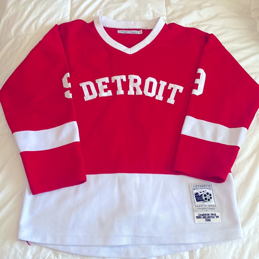 Headgear Classics on-ice style jersey. Everything is sewn on, size m